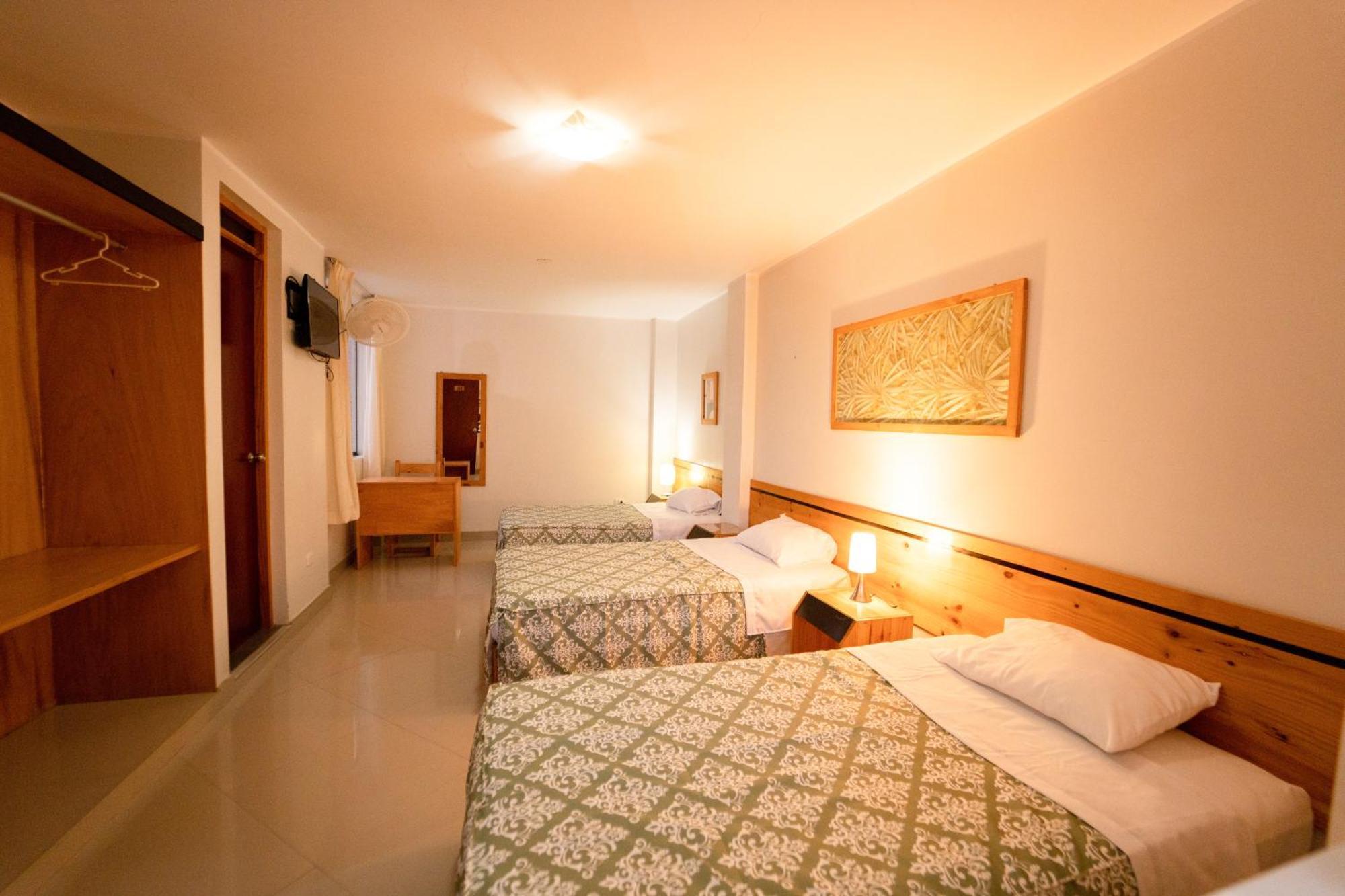 Hostal Los Balcones Nazca Bagian luar foto