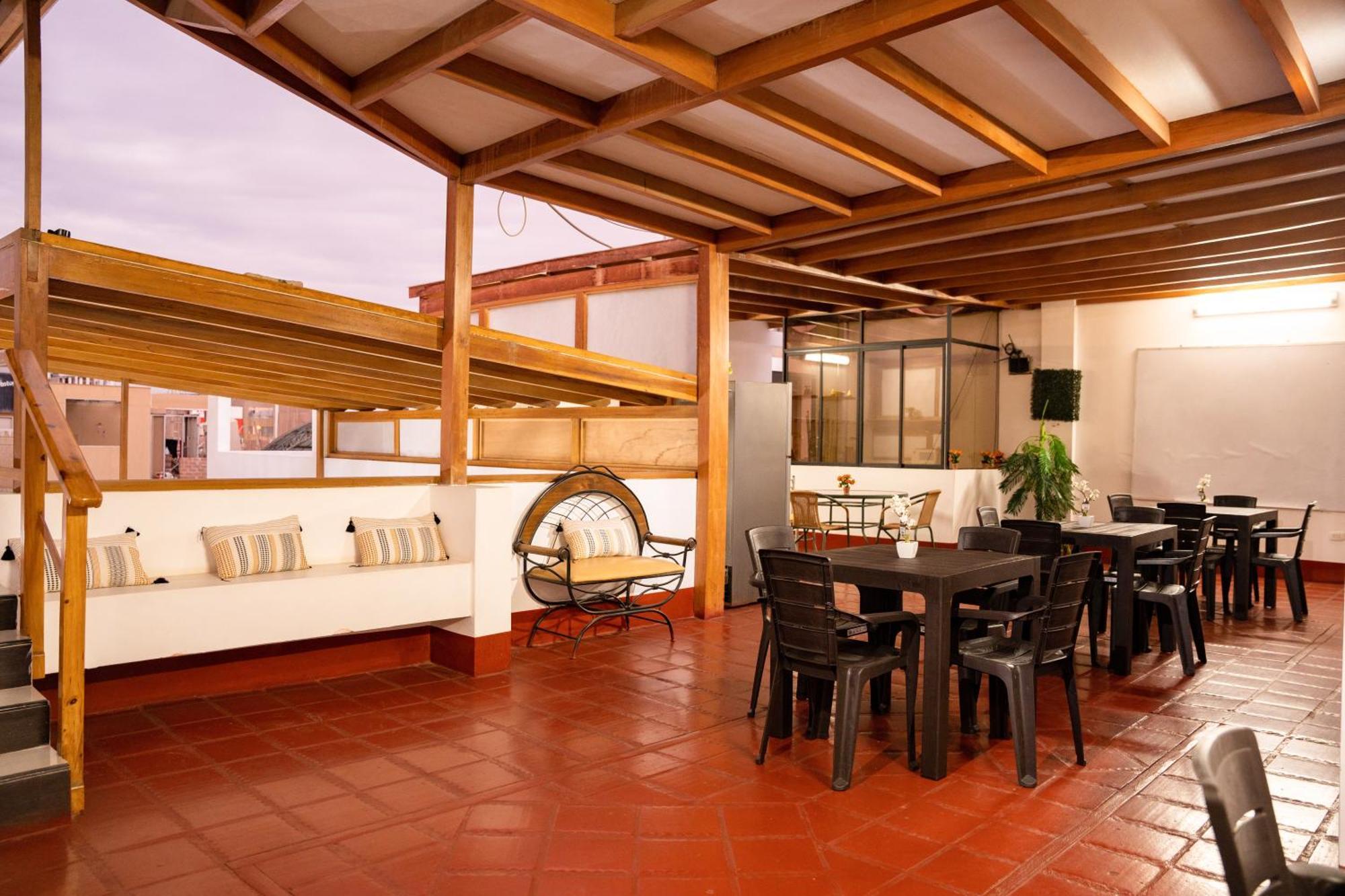 Hostal Los Balcones Nazca Bagian luar foto