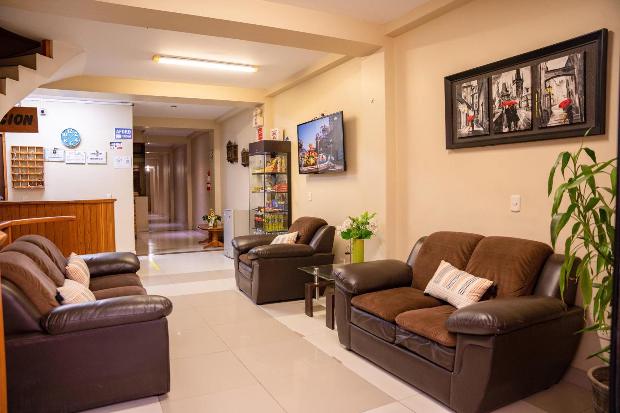 Hostal Los Balcones Nazca Bagian luar foto