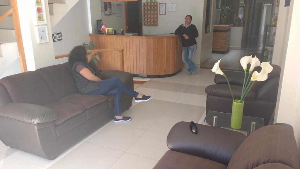 Hostal Los Balcones Nazca Bagian luar foto